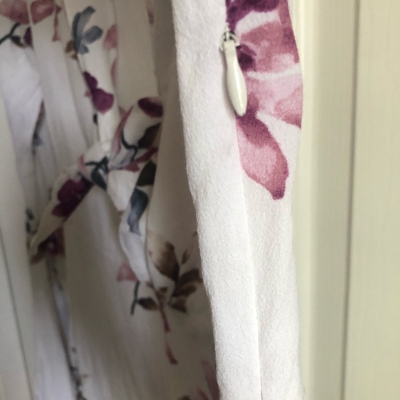 Floral Romper - Picture 4 of 6